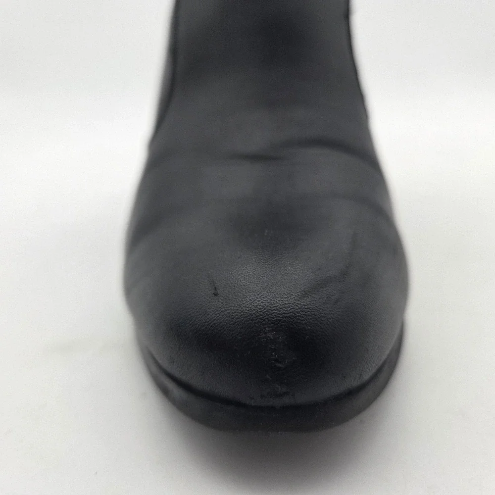 Forever 21 ankle Leather women booties Black size 7 4
